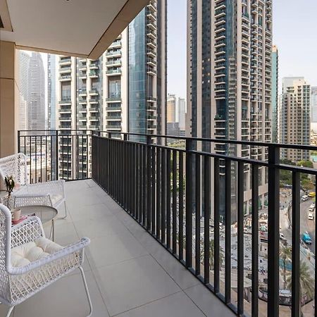 Frank Porter - Boulevard Crescent Dubai Eksteriør bilde