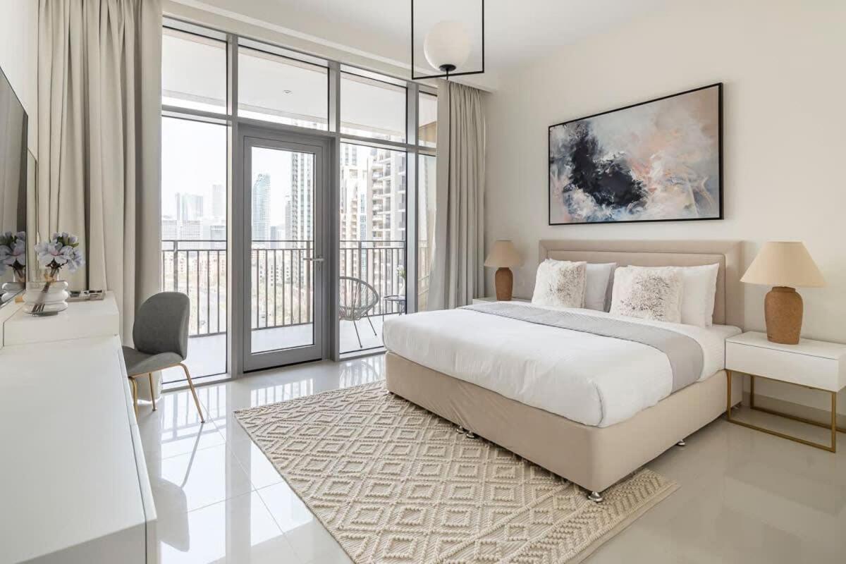 Frank Porter - Boulevard Crescent Dubai Eksteriør bilde