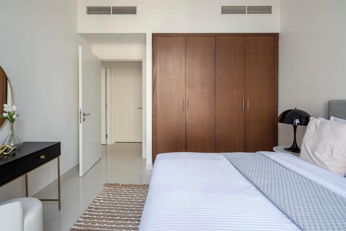 Frank Porter - Boulevard Crescent Dubai Eksteriør bilde