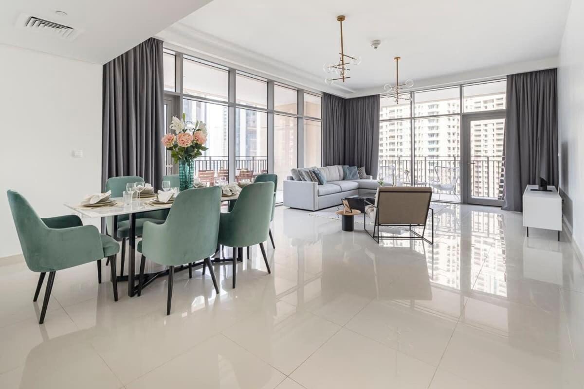 Frank Porter - Boulevard Crescent Dubai Eksteriør bilde