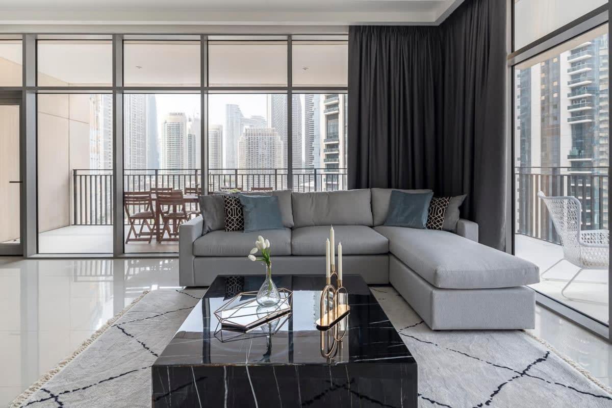 Frank Porter - Boulevard Crescent Dubai Eksteriør bilde